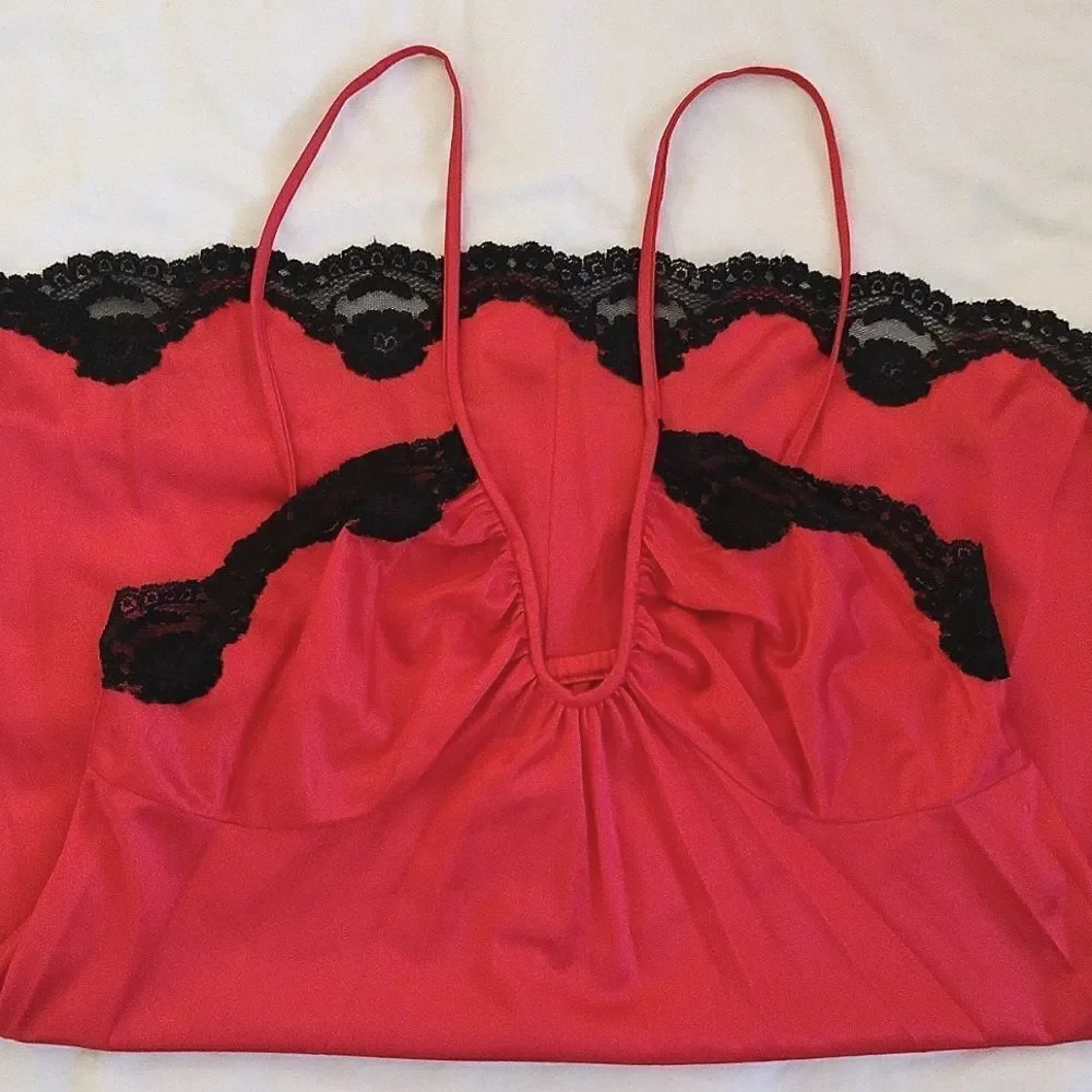 VTG 60s USA Red Black Nylon Scoop Neck Babydoll Lingerie Slip Small RARE - Picture 13 of 16